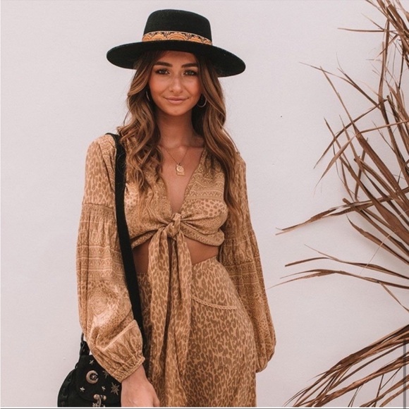 Spell Tops - Spell & The Gypsy Collective Wild Thing Tie Front Animal Print Crop Top Size S